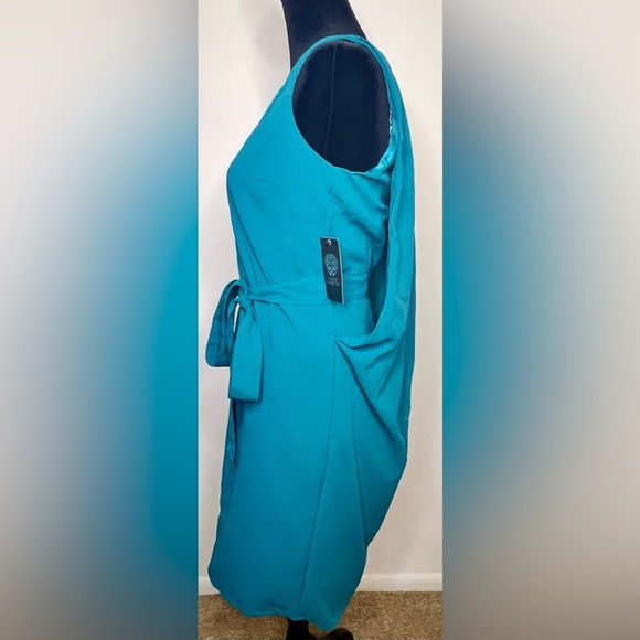 NWT Vince Camuto sleeveless teal dress. Pleated cape back. wrap sash belt. 2 - Picture 3 of 16